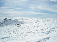 Etna, 3343 m. Dalla base del cratere Centrale, bellissima vista su Torre del Filosofo, 2920 m.